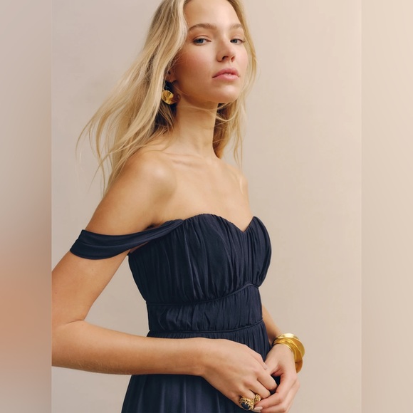 Reformation Jayde Dress - Picture 2 of 7